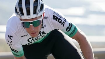 El ciclista Sergio Mart¨ªn, durante una carrera con el Caja Rural -Seguros RGA.