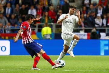 Marco Asensio and Savic.