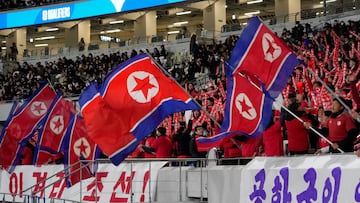 Tokyo (Japan), 21/03/2024.- North Korea team supporters cheer up their team before the kick off of the FIFA World Cup 2026 qualification match against Japan at the National Stadium in Tokyo, Japan, 21 March 2024. According to Kozo Tajima, chairman of the Japan Football Association, Japan's away match against North Korea in the Asian second-round qualifying round for the World Cup has been cancelled by the North Korean side. (Mundial de Fútbol, Japón, Tokio) EFE/EPA/FRANCK ROBICHON
