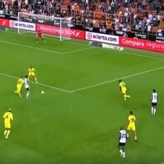 Guillamón, el defensa que ahora es centrocampista y que mete uno de los goles de LaLiga