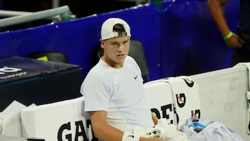 Tennis - Mexican Open - Arena GNP Seguros, Acapulco, Mexico - February 26, 2025 Denmark's Holger Rune during his Round of 16 match against Brandon Nakashima of the U.S. REUTERS/Henry Romero