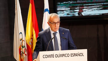 15/06/22 ENTREGA DE LA MEDALLA DE BRONCE DE LA OLIMPIADA DE LONDRES 2012 AL PIRAGUISTA SETE BENAVIDES DE MANOS DEL PRESIDENTE DEL COE ALEJANDRO BLANCO PIRAGUISMO JUEGOS OLIMPICOS LONDRES 2012