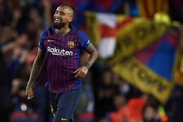 Arturo Vidal actualmente defiende a Barcelona.