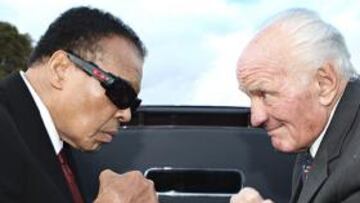 Muere la leyenda del boxeo británico Henry Cooper