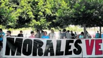<b>NO LE QUIEREN. </b>La afición xerecista se moviliza para pedir la salida del club del dirigente nazareno.