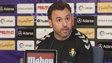 Sergio González atiende a los medios de comunicación durante una rueda de prensa.