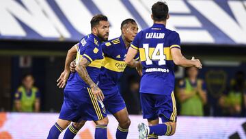 BUENOS AIRES, ARGENTINA - APRIL 03: Carlos Tevez of Boca Juniors celebrates after scoring the first goal of his team during a match between Boca Juniors and Defensa y Justicia as part of Copa De La Liga Profesional 2021 at Estadio Alberto J. Armando on April 3, 2021 in Buenos Aires, Argentina. (Photo by Marcelo Endelli/Getty Images)