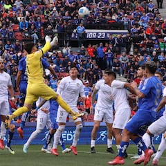 Un nuevo nombre para el arco de Colo Colo: ya hay sondeos