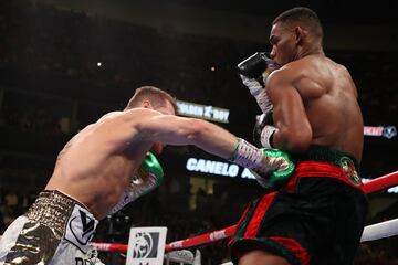 El poder, la pasión y la emoción de la 'Canelo' vs Jacobs en imágenes
