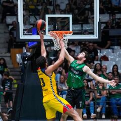 El Andorra, con un gran Dos Anjos, sorprende al Joventut