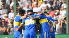 JUNIN, ARGENTINA - OCTOBER 12: Luca Langoni of Boca Juniors celebrates with teammates after scoring the first goal of his team during a match between Sarmiento and Boca Juniors as part of Liga Profesional 2022 at Eva Peron Stadium on October 12, 2022 in Junin, Argentina. (Photo by Rodrigo Valle/Getty Images)