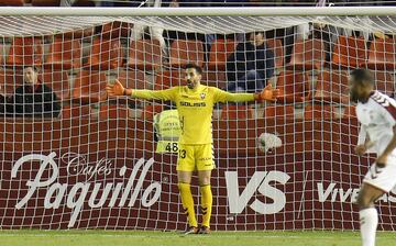 10 alineaciones, 6 veces la portera a cero.