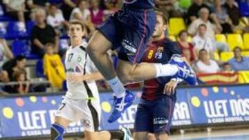 El Barça decide en la segunda mitad tras un mal inicio