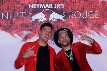 Neymar & Gabriel Medina.
