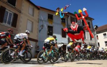 Didi Senft, m¨¢s conocido como el diablo del Tour, ha estado animando sin tregua al pelot¨®n desde 1992.