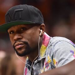 Mayweather Jr. reveals his top three boxers in the world