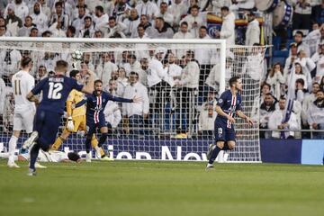 2-2. Pablo Sarabia celebr¨® el segundo gol.