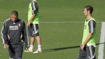 <b>SUPLENTE</B>. Iván Helguera, condenado a la suplencia desde la época de López Caro, podría tener una oportunidad ante las numerosas bajas de la zaga blanca.