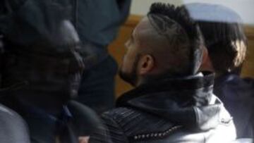 Arturo Vidal fue acusado de agredir a Carabinero que lo detuvo.