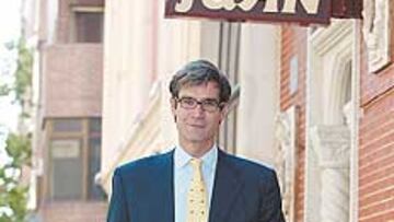 <b>PASO DECIDIDO. </b>Martín sabe lo quiere para el baloncesto blanco.