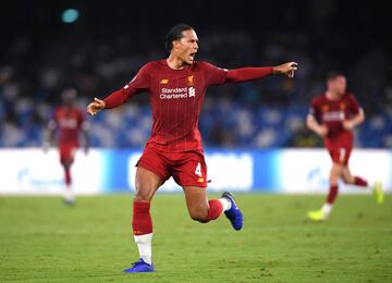 El futbolista de Liverpool quiere ser el primer defensor en llevarse el Premio al Mejor Jugador de la FIFA, luego de consagrarse campeón de la pasada UEFA Champions League.