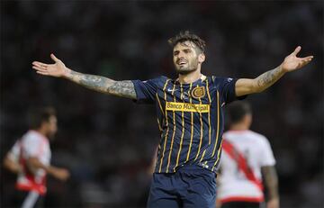 El argentino de 32 años llega al Wilstermann procedente de Gimnasia y Esgrima de La Plata. Tuvo pasos por Vélez, Talleres, Sporting Lisboa, Boca y Rosario Central.