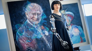 Robot ‘Ai Da’ pinta espectacular retrato del Rey Carlos III y sorprende al mundo entero