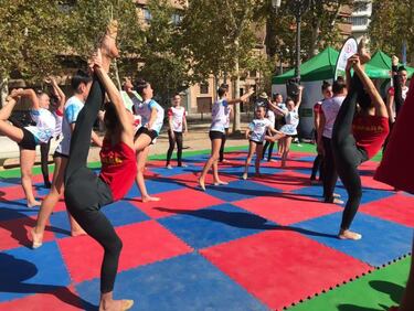 ?xito del Tour Universo Mujer en Granada