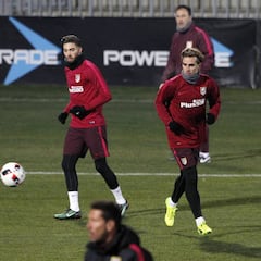 Carrasco ya trabajó con el Atleti; Gameiro, ausente con gripe