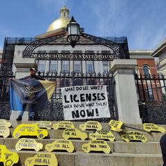 How much does it cost to renew your New York state driver’s license?