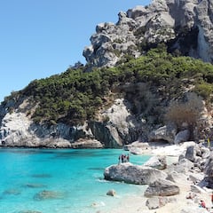 El calvario de una familia para poder bañarse en la playa: “Obligados a pagar 14 euros y caminar 3 kilómetros”