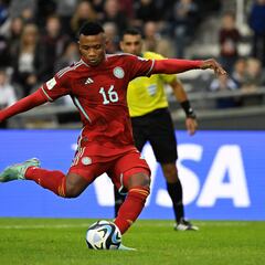 Óscar Cortés quiere el balón ante Japón: “Es lo que nos identifica”