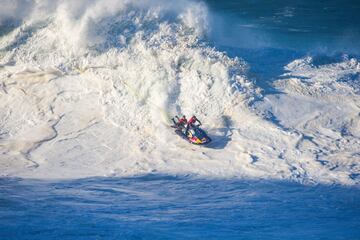 TUDOR Nazar¨¦ Tow Surfing Challenge presented by Jogos Santa Casa.