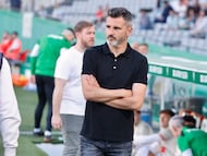 Ania, en el banquillo