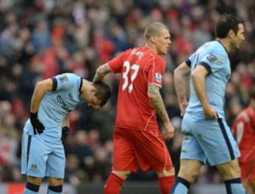 Henderson y Coutinho marcaron para el Liverpool, mientras que Dzeko hizo lo propio para los 'ciudadanos'.