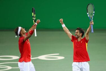Nadal reaches last eight, Bautista to play Del Potro