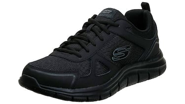 ¿Tienes el pie ancho? Estas cinco zapatillas de hombre y mujer son las más cómodas para ti