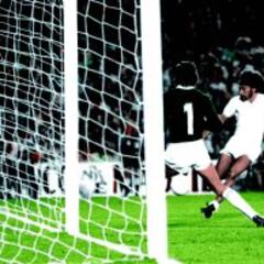 ¡Breitner es maoísta! (1975)