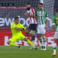 Las 4 tapadas de Bravo que evitaron un descalabro mayor del Betis ante Athletic