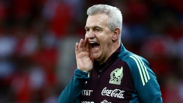 Malagón, Lira y Gallardo confirmados en el once de México