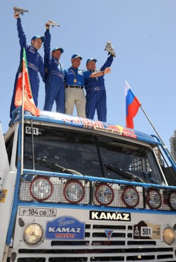 Es siete veces ganador del Rally Dakar en la categoría de camiones en 2000, 2002, 2003, 2004, 2006, 2010 y 2011 al volante de un Kamaz. El piloto ruso cuenta con el récord de 63 etapas ganadas en el Rally Dakar.