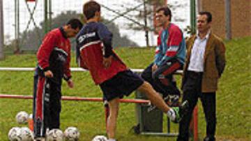 <b>TOCADO</b>. Pulido fue examinado ayer por el médico y no se sabrá hasta hoy si estará en condiciones de enfrentarse al Albacete.