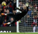 Van Gaal: "Valdés no quiso jugar con el filial, tiene mala actitud"