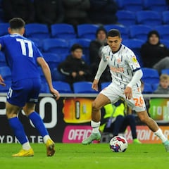 Poveda volvería a la titular frente a Hull City de Estupiñán