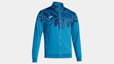 Así es el chándal Joma Lion II que convence a los hombres por su diseño y ajuste perfecto