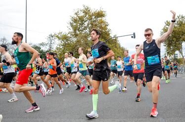 Ambiente por las calles de Valencia durante el Medio Maratón Valencia Trinidad Alfonso.