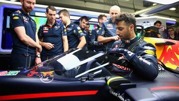 Ricciardo, con el 'aeroscreen' de Red Bull en Sochi.