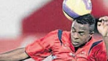 <b>HÁBIL. </b>Benítez posee una gran habilidad y un fuerte disparo.