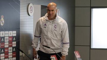 Zidane aprieta a Isco, Benzema y Cristiano: "Pueden dar más..."