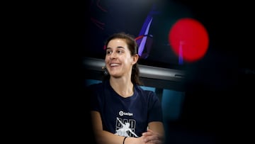MADRID, 08/03/2023.- La jugadora de bádminton Carolina Marín sonríe durante la firma de la renovación del acuerdo entre LaLiga y Carolina Marín, este miércoles en Madrid. EFE/ Daniel González
